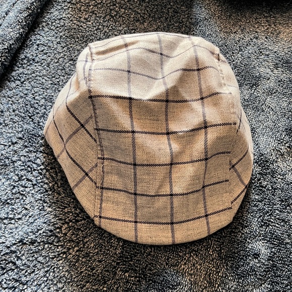 3 piece suit for 2-3 year old toddler - Picture 3 of 5